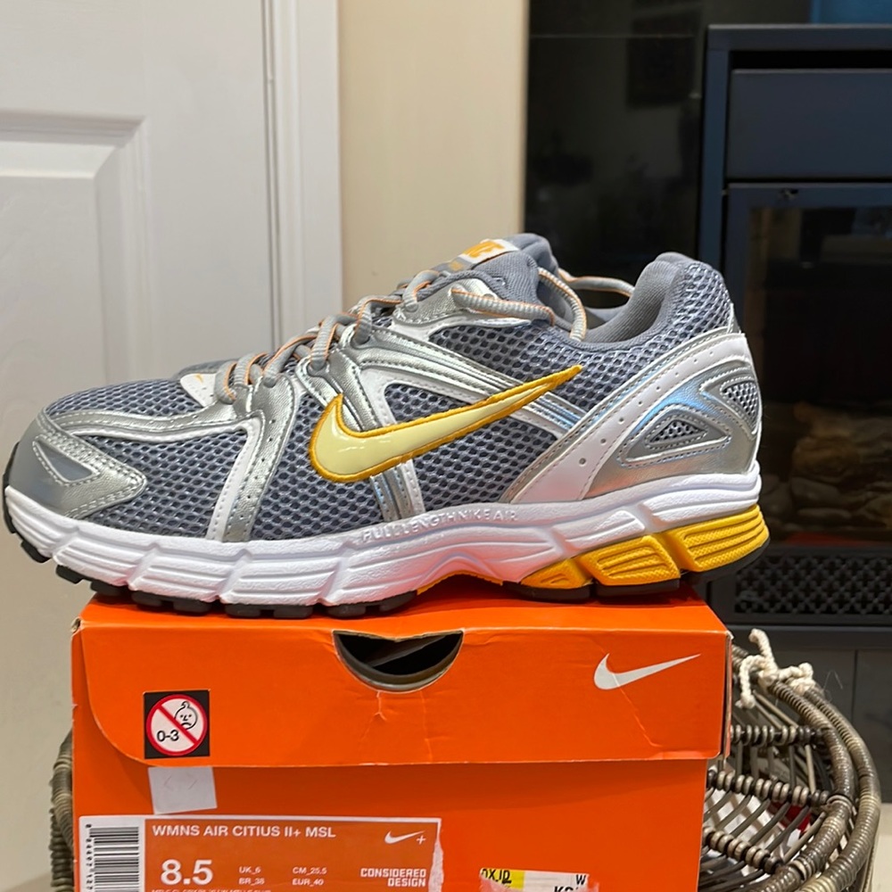 New! Nike Air Citrus 2  Running Sneakers